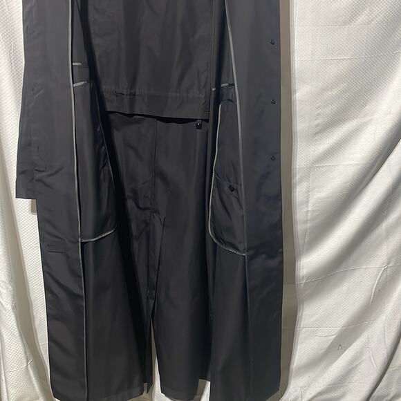 Sanyo 3x black 💯 polyester long rain coat ling back walking pleat euc - Picture 3 of 11
